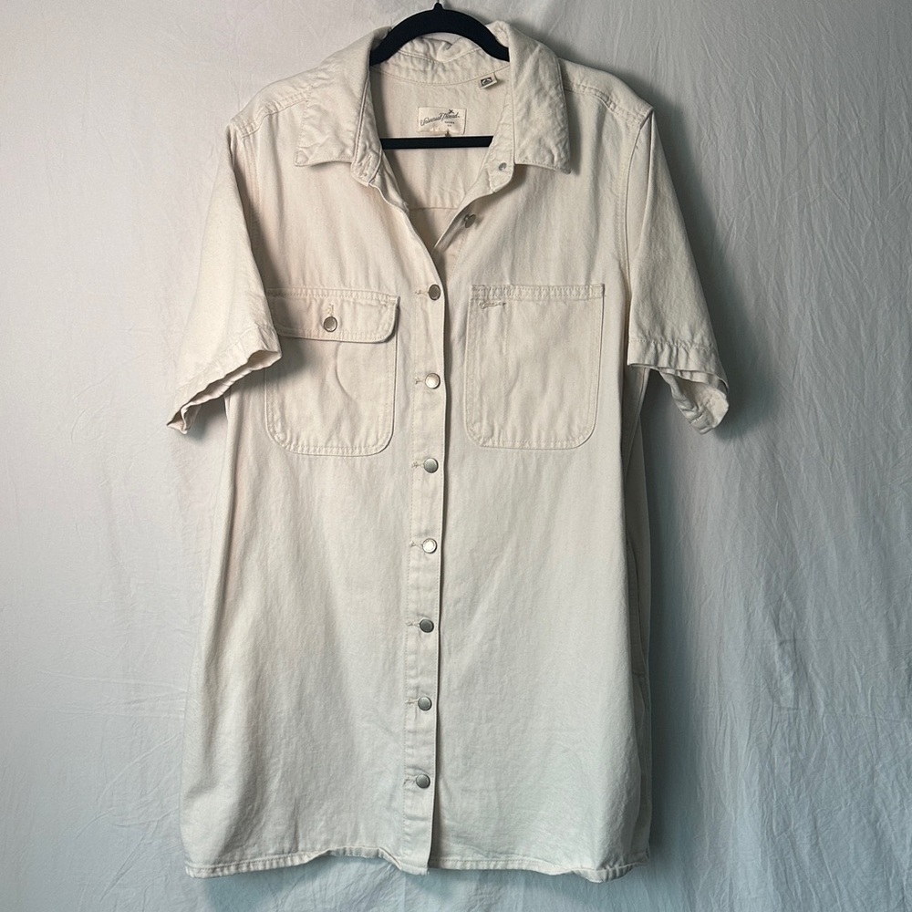 Universal Thread Cream Button-Up Shirt
